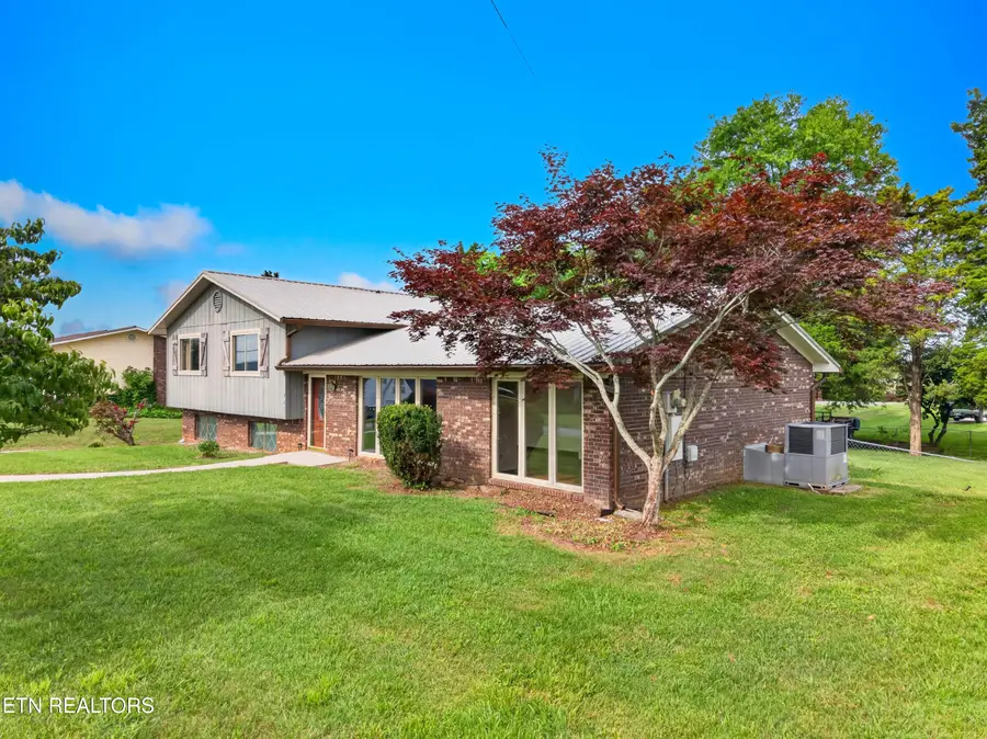 481 Ravenwood Drive, Morristown, TN 37814 - #3