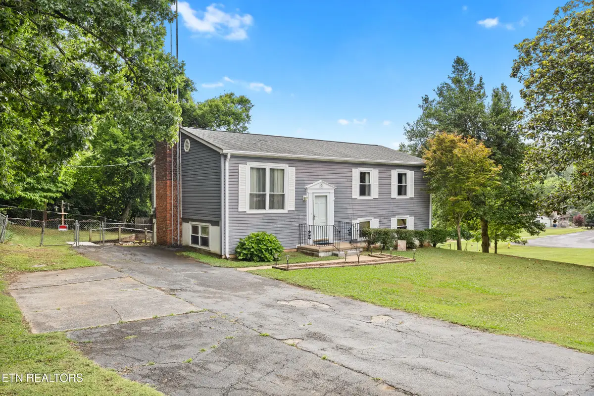 5301 Fontaine Rd, Knoxville, TN 37920 - #1
