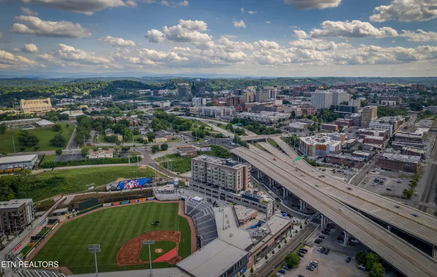 220 W Jackson Ave #102, Knoxville, TN 37902 - #2