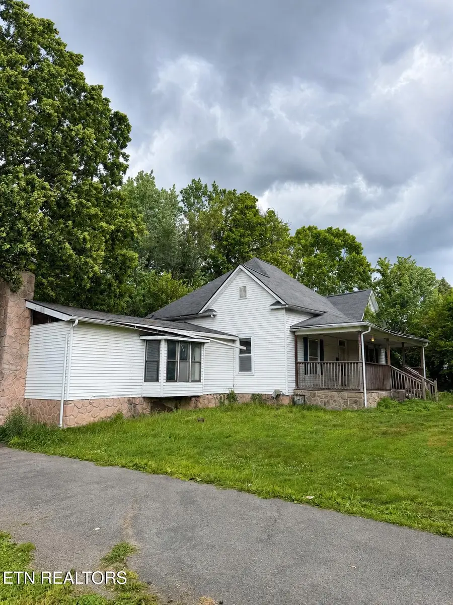 717 Banks Ave, Knoxville, TN 37917 - #2