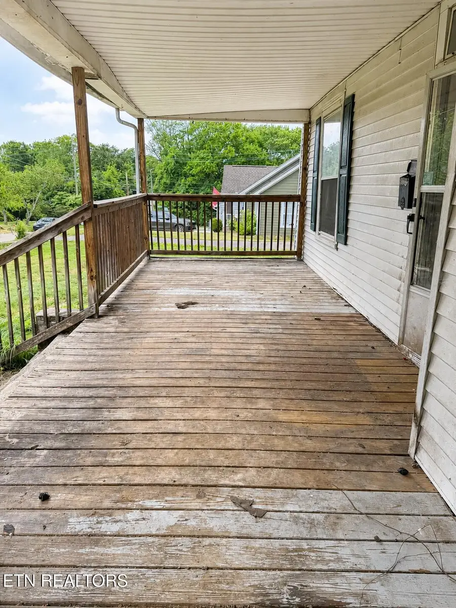 717 Banks Ave, Knoxville, TN 37917 - #3