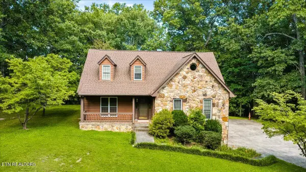400 Imperial Heights Drive, LaFollette, TN 37766