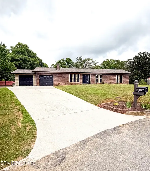 6717 Parklake Drive, Knoxville, TN 37920