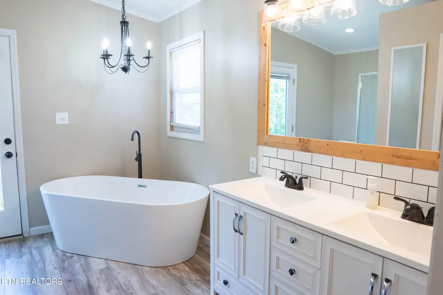 158 Cherry Bottom Rd, Caryville, TN 37714 - #2