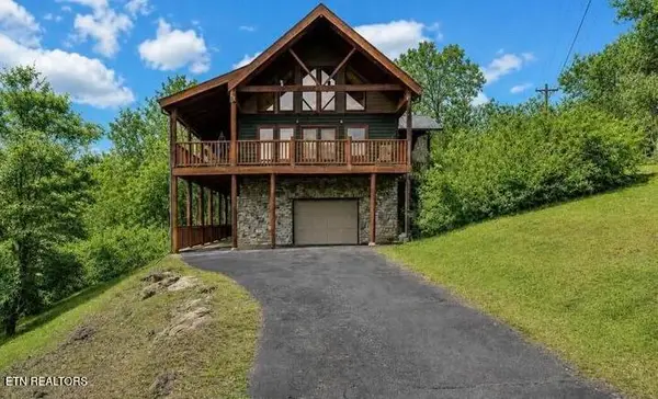 403 Happy Hollow Lane, Sevierville, TN 37876