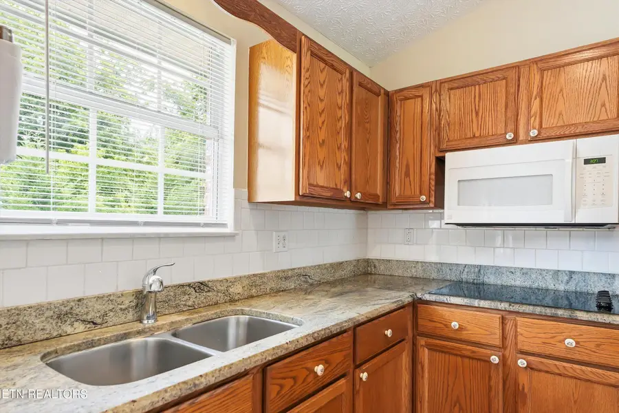 7200 Genoa Lane, Knoxville, TN 37918 - #3
