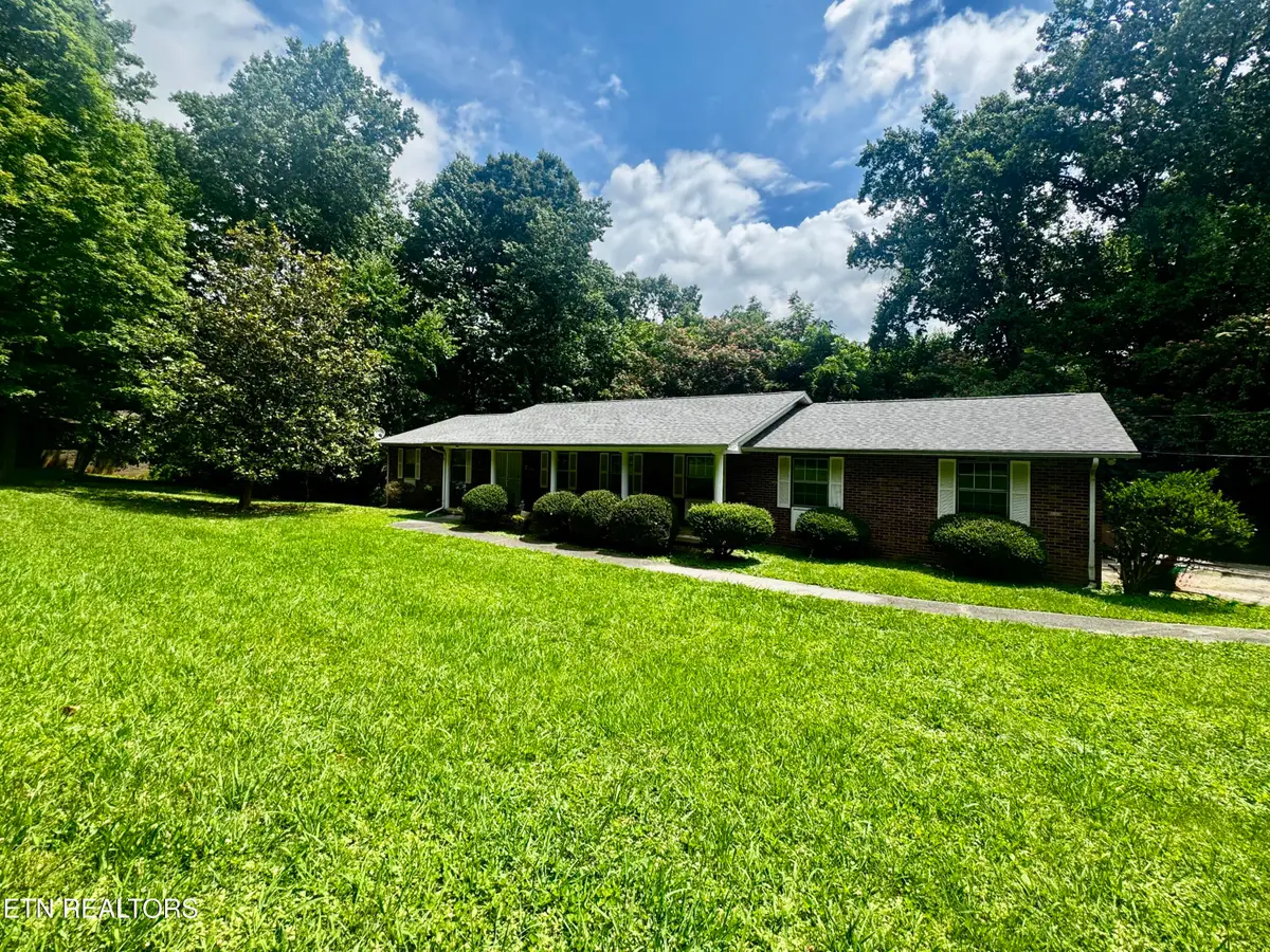 3610 Sprucewood Rd, Knoxville, TN 37921 - #1
