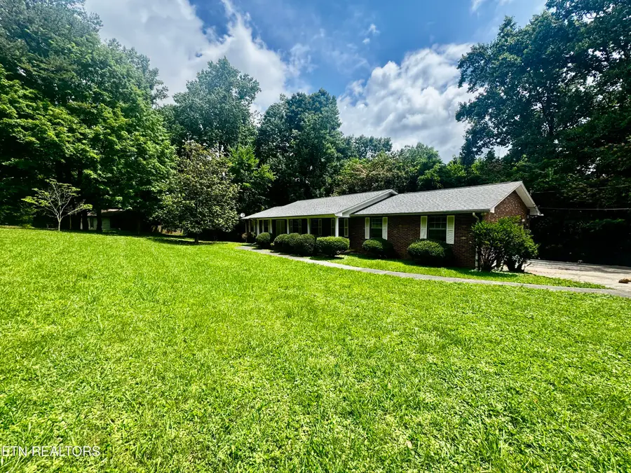 3610 Sprucewood Rd, Knoxville, TN 37921 - #2
