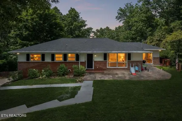 103 Morgan Rd, Oak Ridge, TN 37830