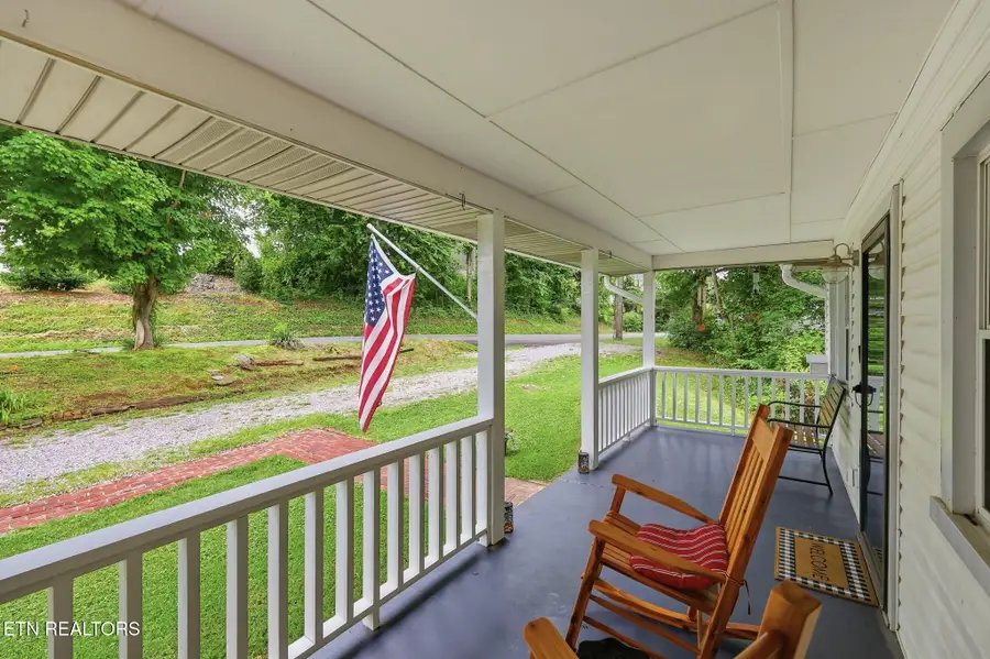 908 E Main St, Jefferson City, TN 37760 - #3