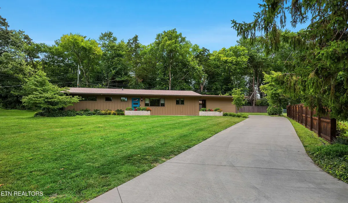 828 Abington Lane, Knoxville, TN 37909 - #1