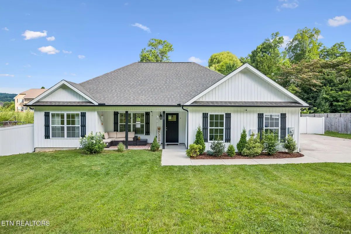 120 Breezewood Circle, Clinton, TN 37716 - #1