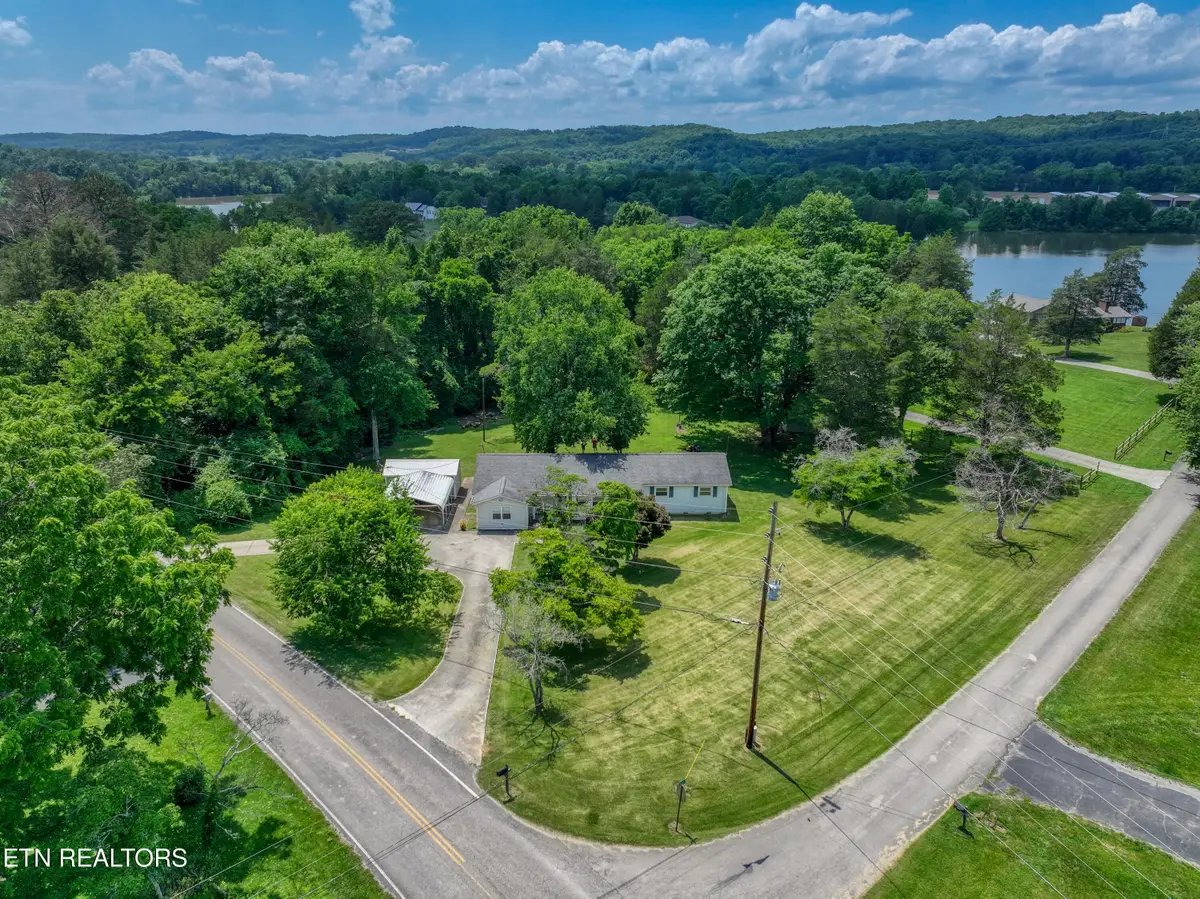 307 Anglers Cove Rd, Kingston, TN 37763 - #1