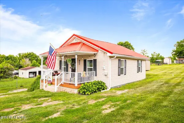 502 S 12th St, LaFollette, TN 37766