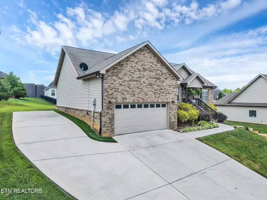 645 Berrywood Drive, Maryville, TN 37801 - #2