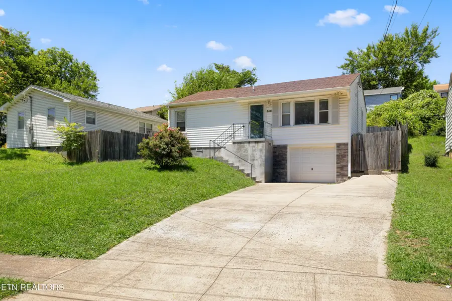 2407 Cecil Ave, Knoxville, TN 37917 - #2