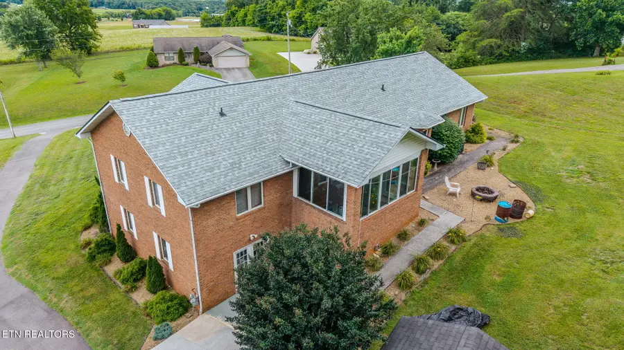 940 Hilltop Lane, Kodak, TN 37764 - #3