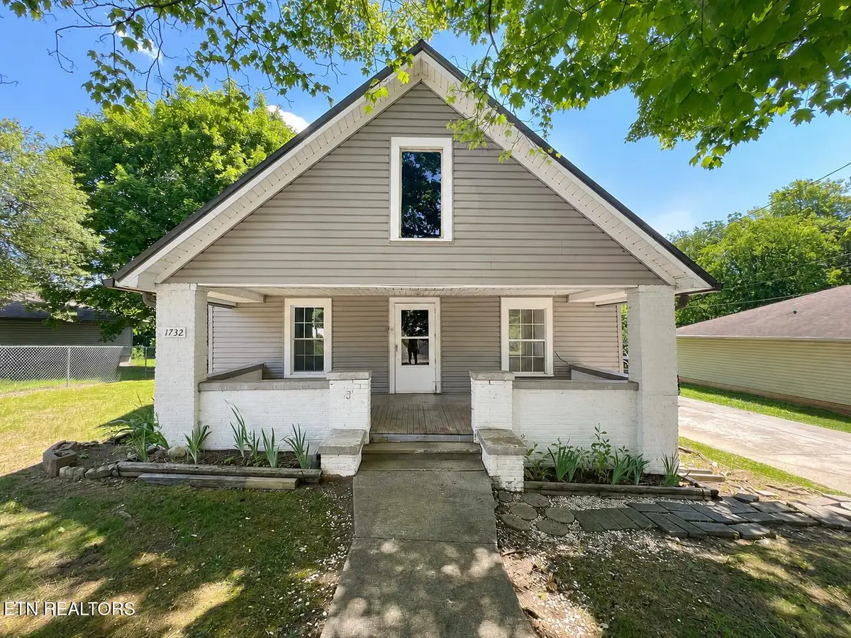 1732 N Wright Rd, Alcoa, TN 37701 - #1