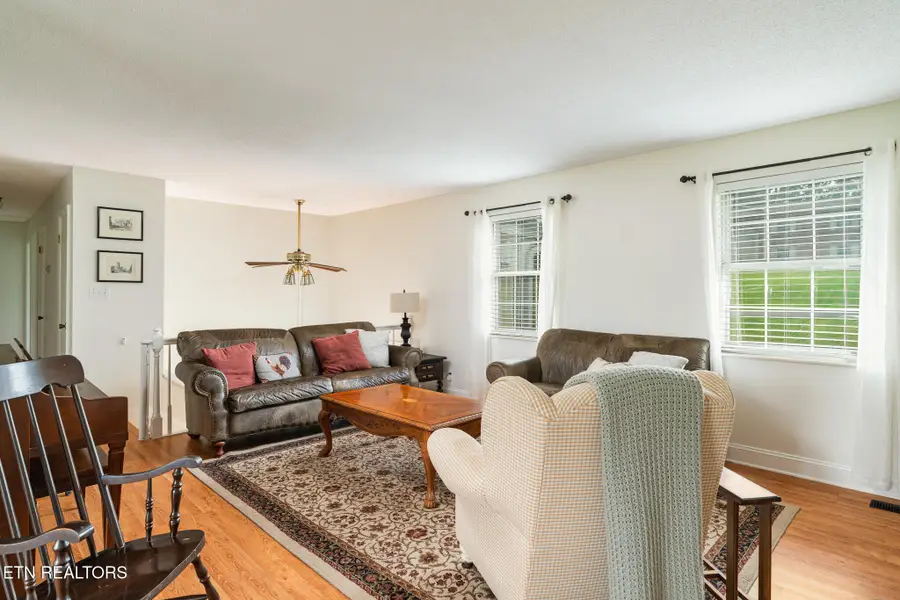 325 Navaho Drive, Seymour, TN 37865 - #3