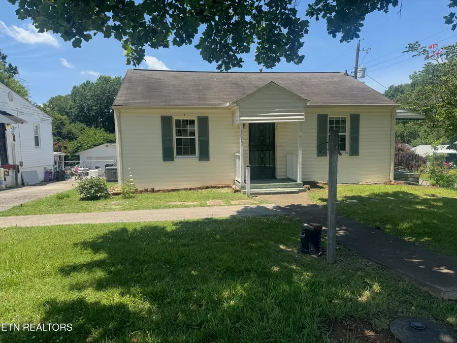 1315 E Red Bud Rd, Knoxville, TN 37920 - #3