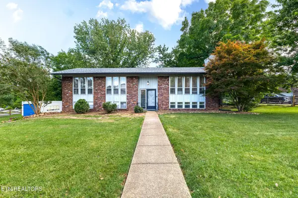 9000 Stately Circle, Knoxville, TN 37923