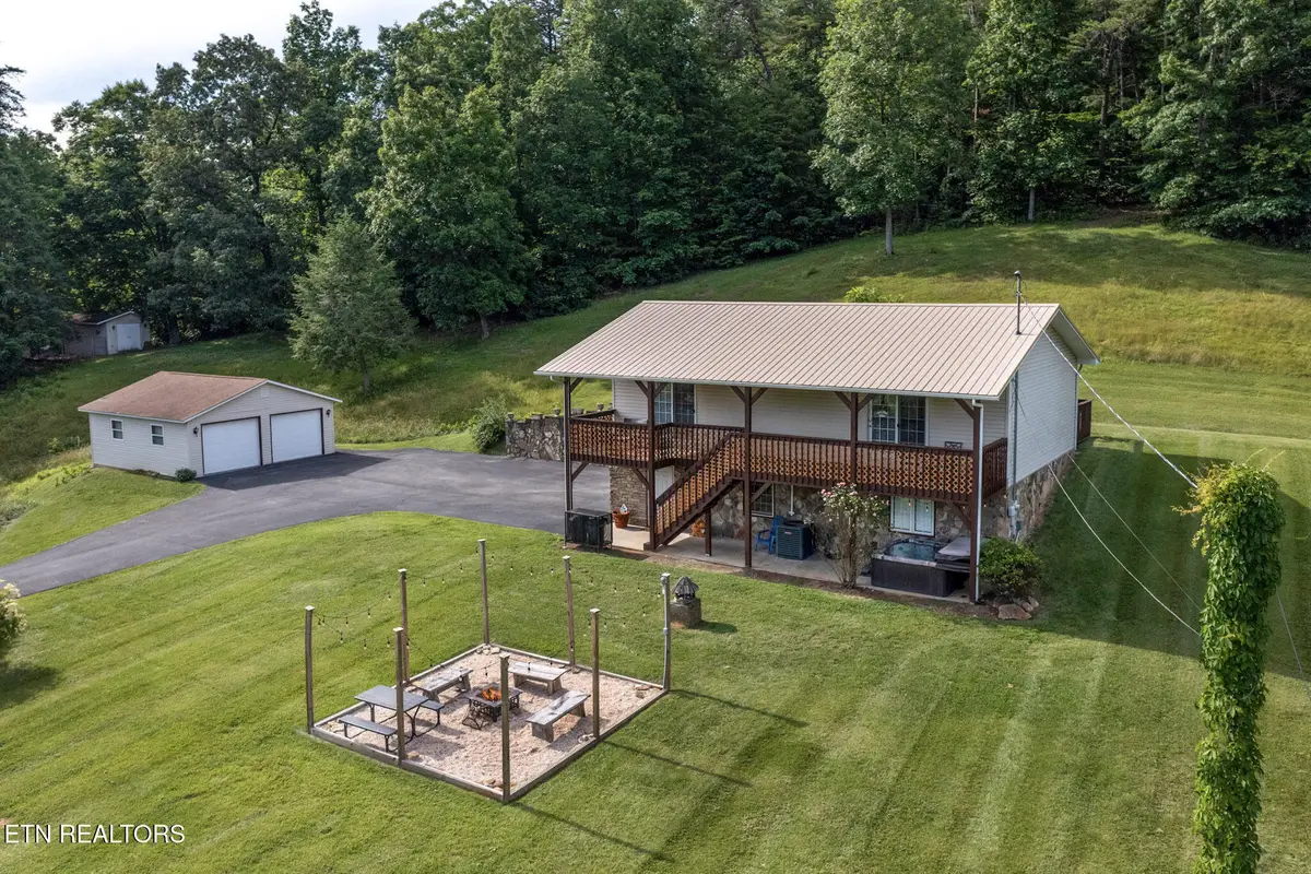 1315 Mccarter Hollow Rd, Sevierville, TN 37862 - #1