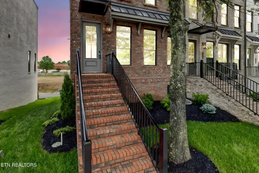 1822 Thunderhead Rd, Knoxville, TN 37922 - #3