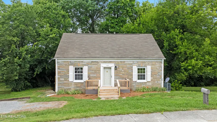 727 Witt Place, Knoxville, TN 37915 - #2