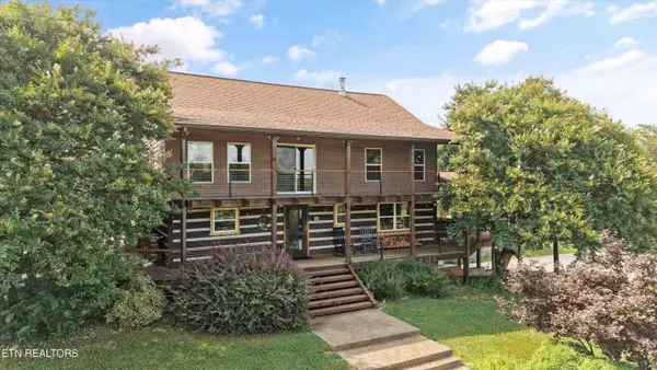 2132 Grey Ridge Rd, Maryville, TN 37801