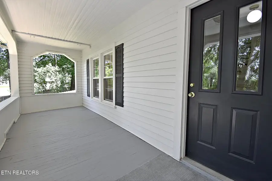 112 S 5th St, Maryville, TN 37804 - #3
