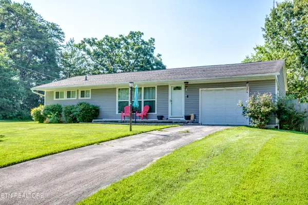 1306 E East Walnut Grove Drive, Knoxville, TN 37918
