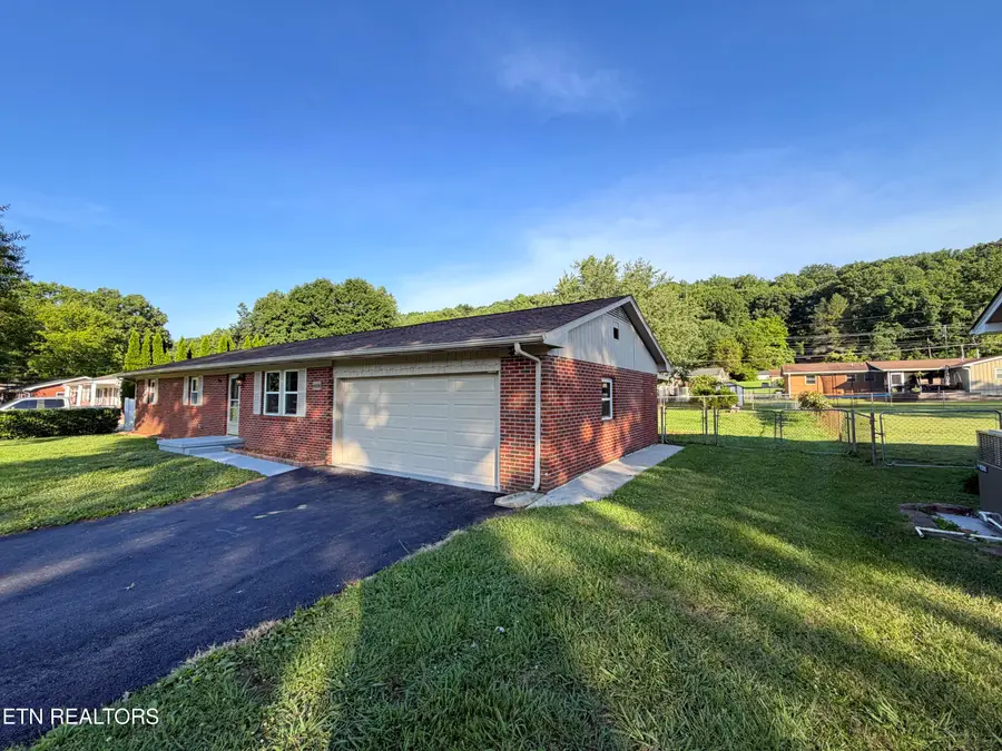 4408 Genny Lynn Drive, Knoxville, TN 37918 - #3