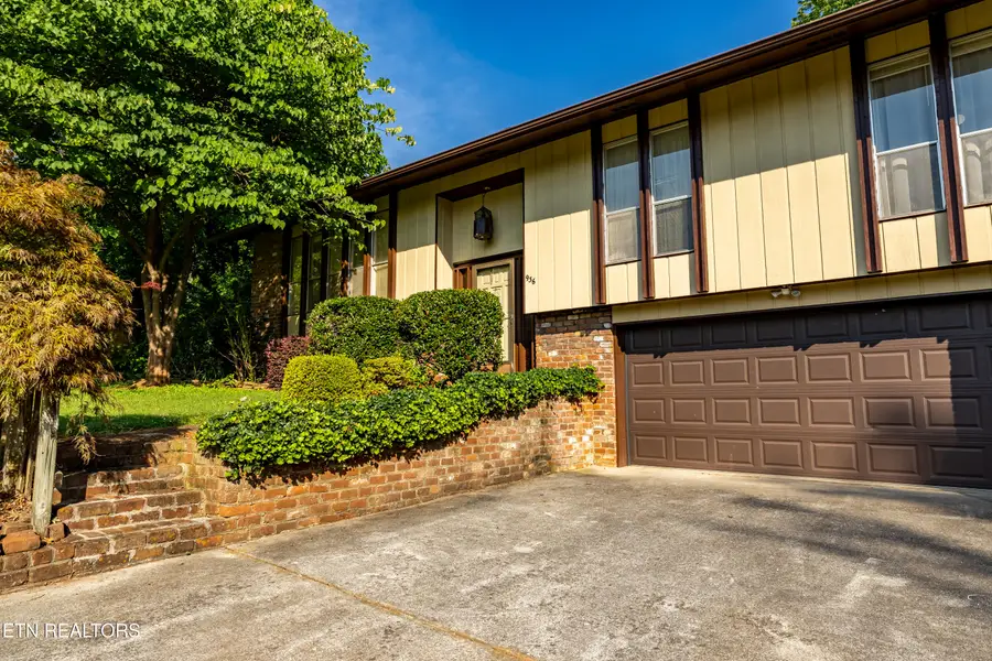 936 Devon Circle, Maryville, TN 37804 - #2