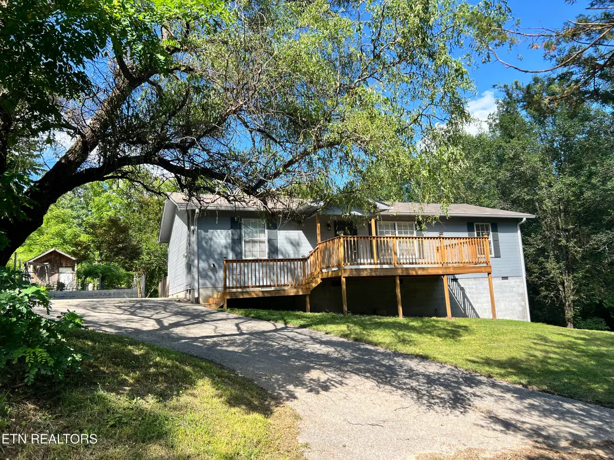 1455 Davis Chapel Rd, Lafollette, TN 37766 - #1