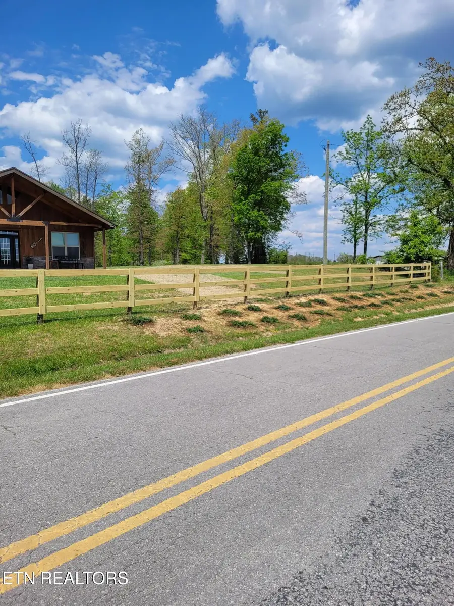 2891 Stockton Rd, Jamestown, TN 38556 - #3