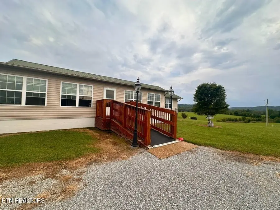 12343 Griffith Rd, Pikeville, TN 37367 - #2