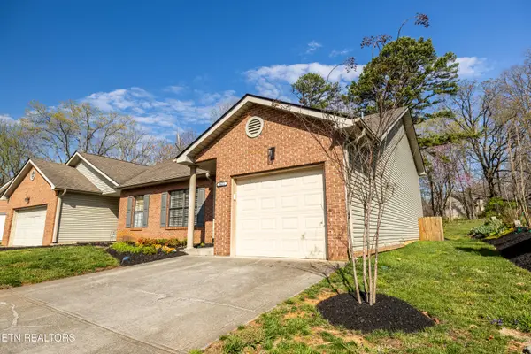 8411 Ivy Green Way, Knoxville, TN 37919