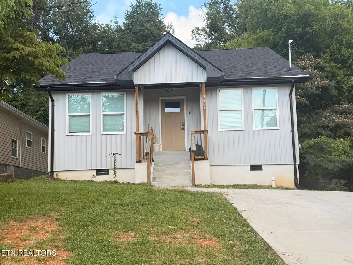 2015 Paris Rd, Knoxville, TN 37912 - #1