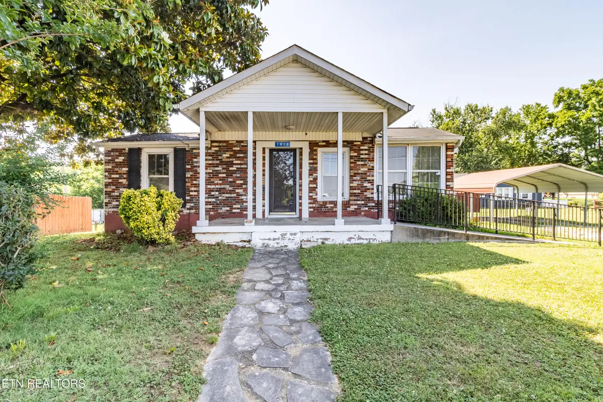 1812 Brook Ave, Maryville, TN 37801 - #1