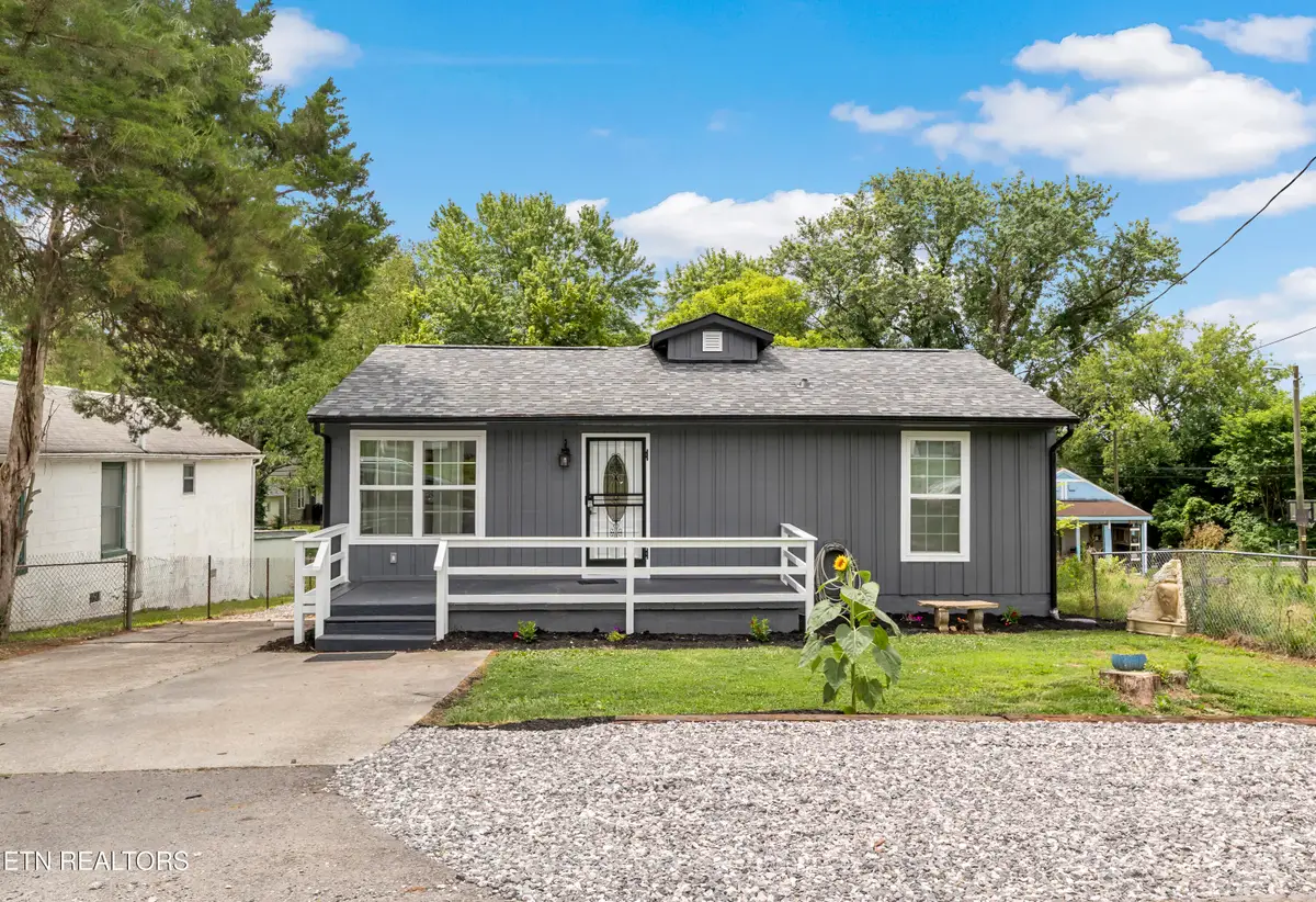 1904 Jourolman Ave, Knoxville, TN 37921 - #1