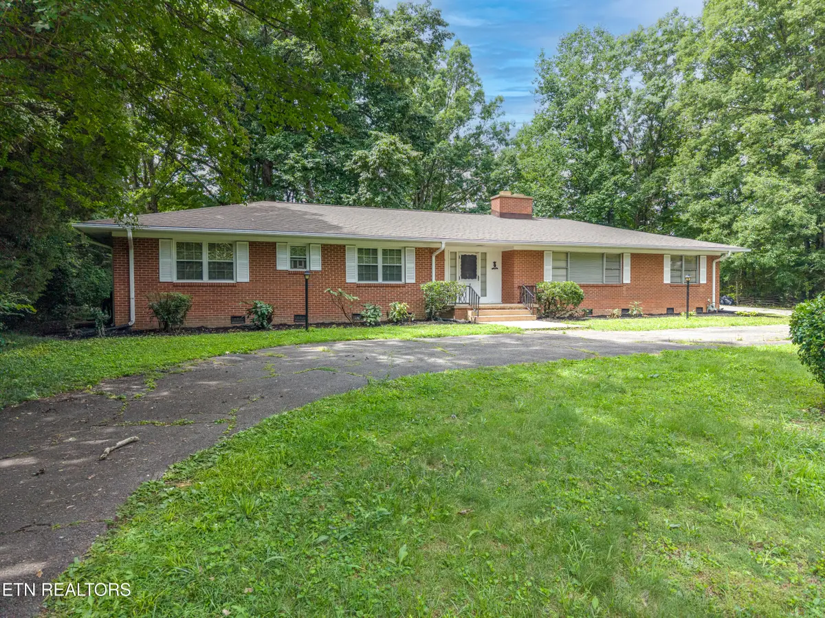 1403 Wilkinson Pike, Maryville, TN 37803 - #1