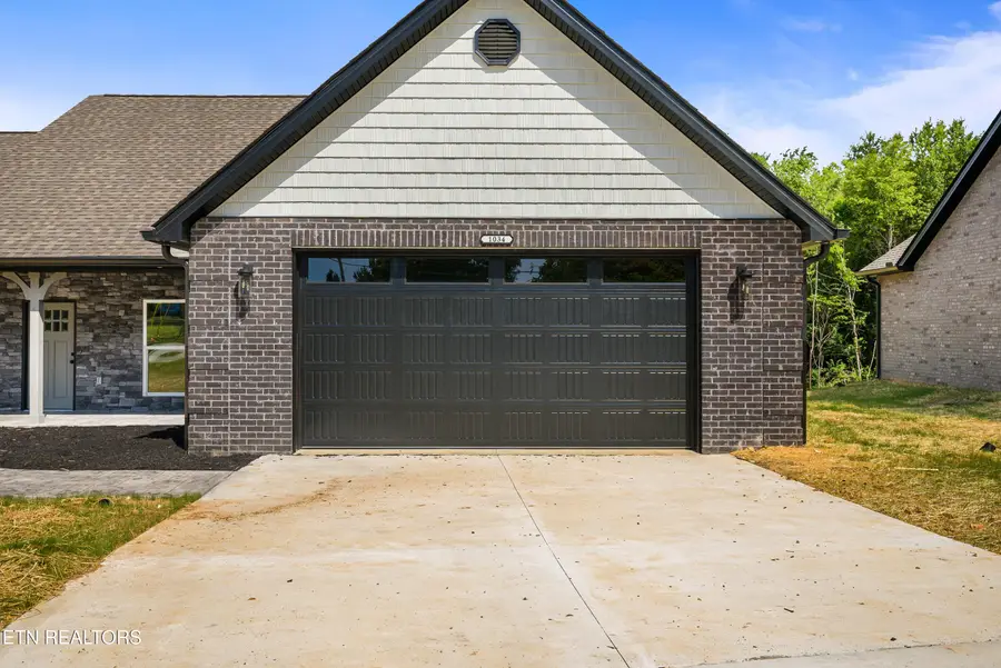 1034 N Linden Drive, Alcoa, TN 37701 - #3