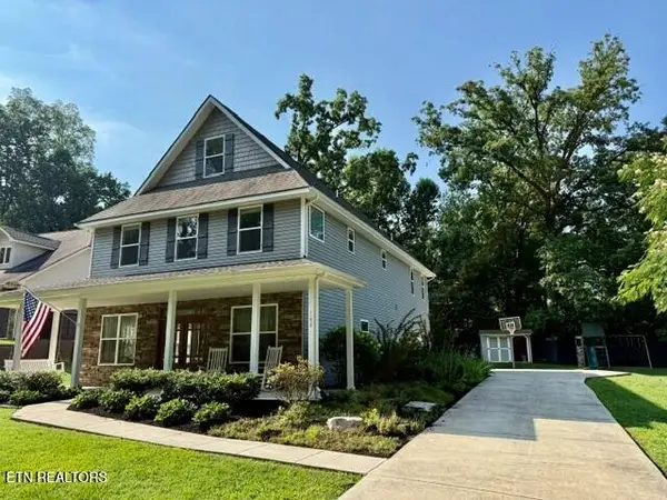 144 Wakefield Rd, Knoxville, TN 37922