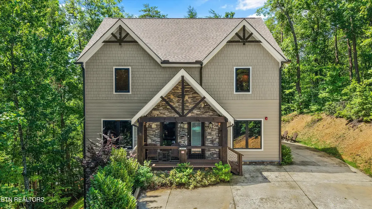 3533 Sand Ridge Way, Pigeon Forge, TN 37863 - #1