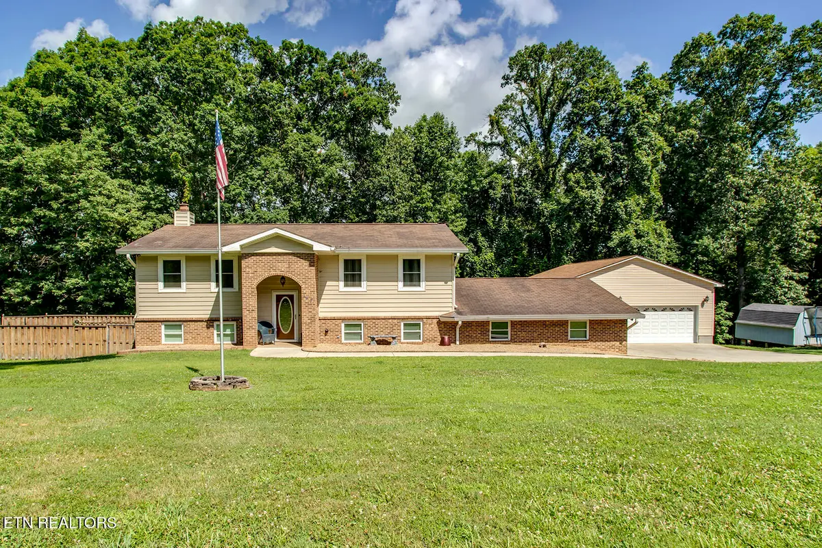 145 Van Stowe Rd, Harriman, TN 37748 - #1