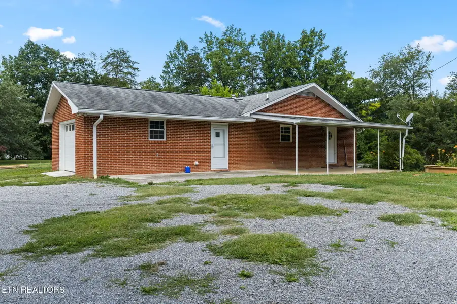 260 Long Hollow Rd, Clinton, TN 37716 - #3