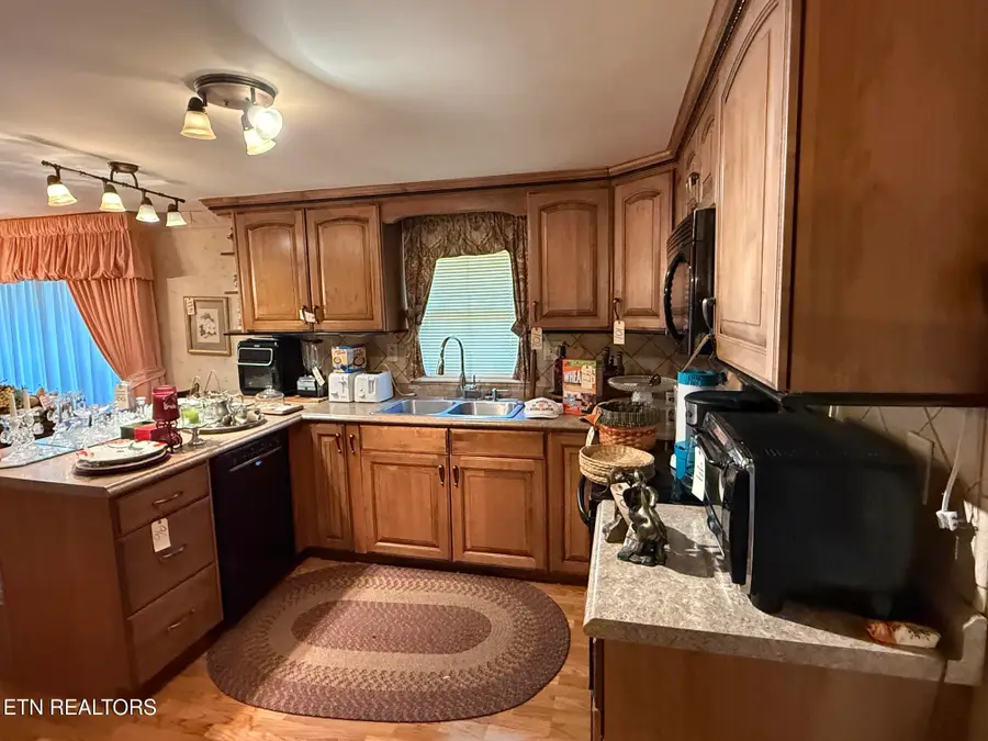 1072 Burnett Station Rd, Seymour, TN 37865 - #2