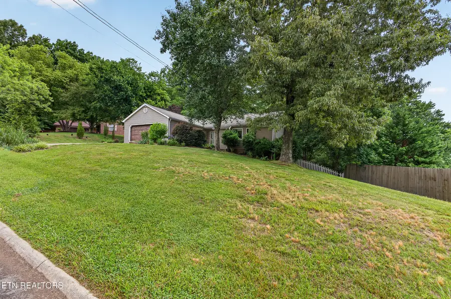 10225 Birch Hill Lane, Knoxville, TN 37932 - #3