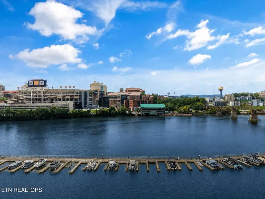 445 W Blount Ave #308, Knoxville, TN 37920 - #2