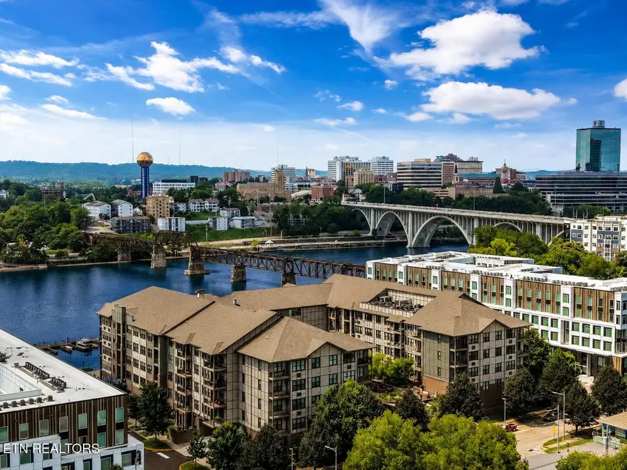 445 W Blount Ave #308, Knoxville, TN 37920 - #3